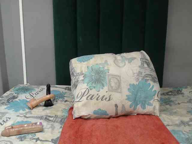 DARKNLOVELYxxx99a webcam