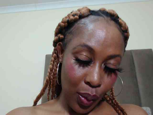 DARKNLOVELYxxx99a webcam