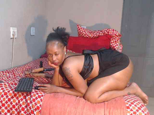 DARKNLOVELYxxx99a webcam