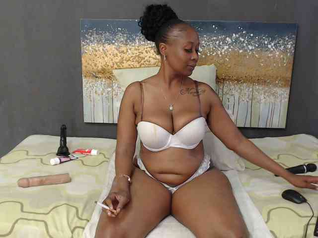 DARKNLOVELYxxx99a webcam