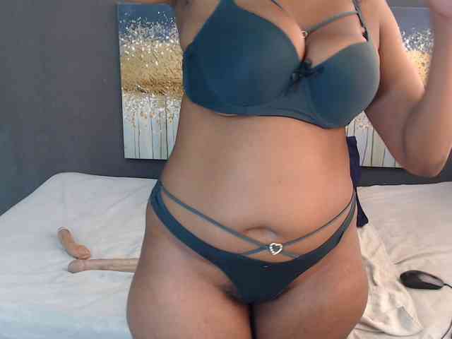 DARKNLOVELYxxx99a webcam