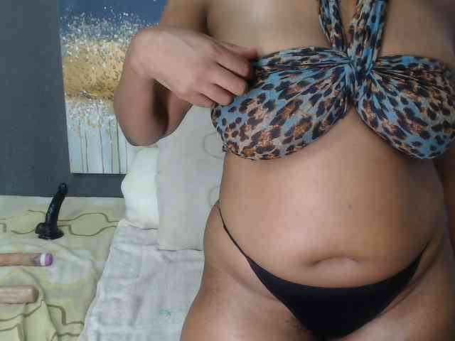 DARKNLOVELYxxx99a webcam