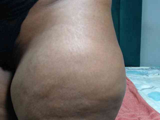 DARKNLOVELYxxx99a webcam