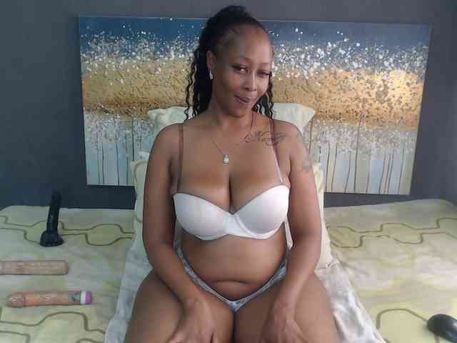 DARKNLOVELYxxx99a webcam