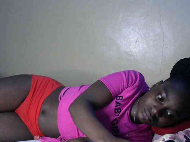 Lorahanna5 webcam