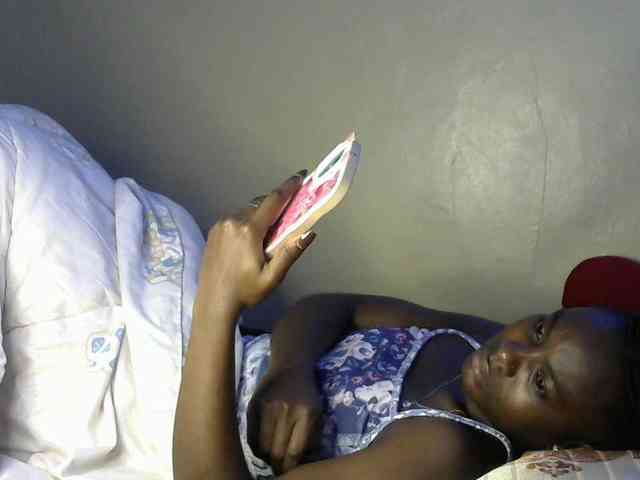Lorahanna5 webcam