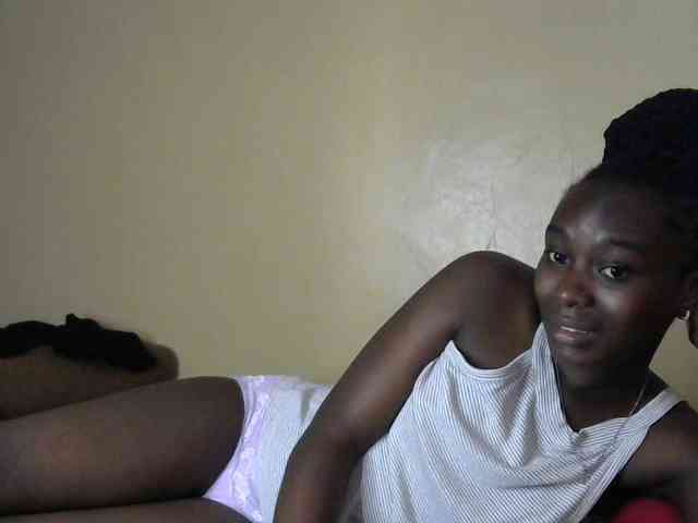 Lorahanna5 webcam