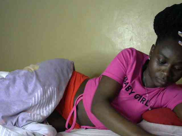 Lorahanna5 webcam