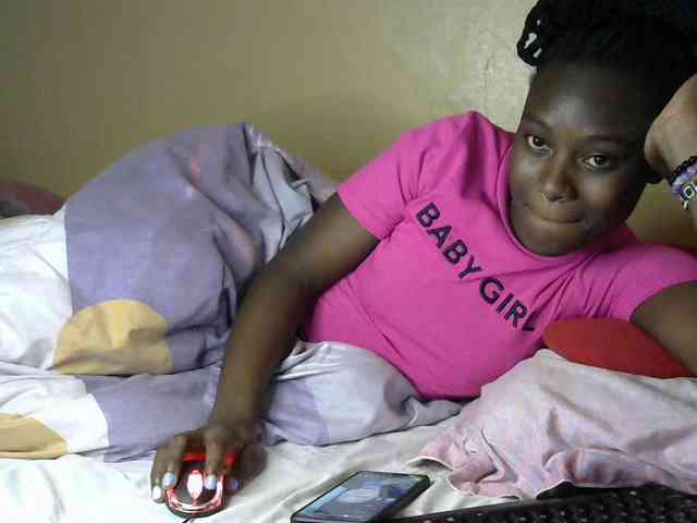 Lorahanna5 webcam