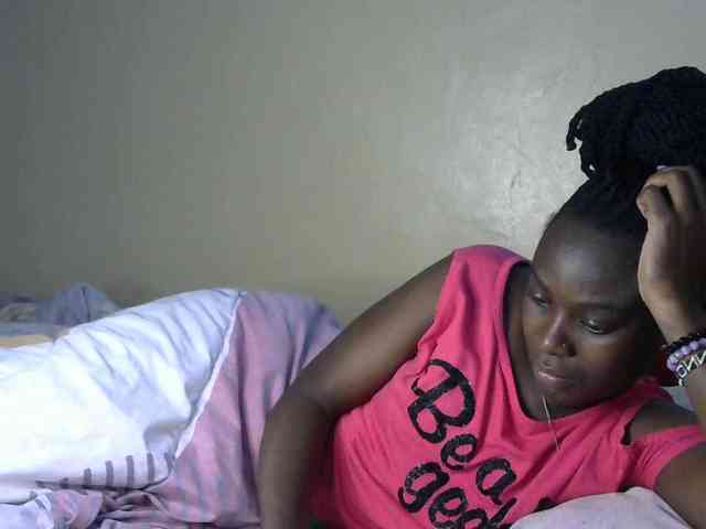 Lorahanna5 webcam
