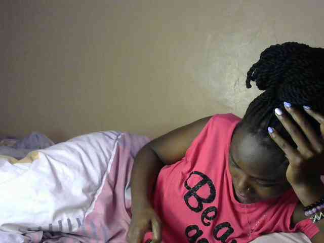 Lorahanna5 webcam