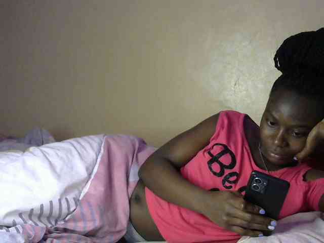 Lorahanna5 webcam