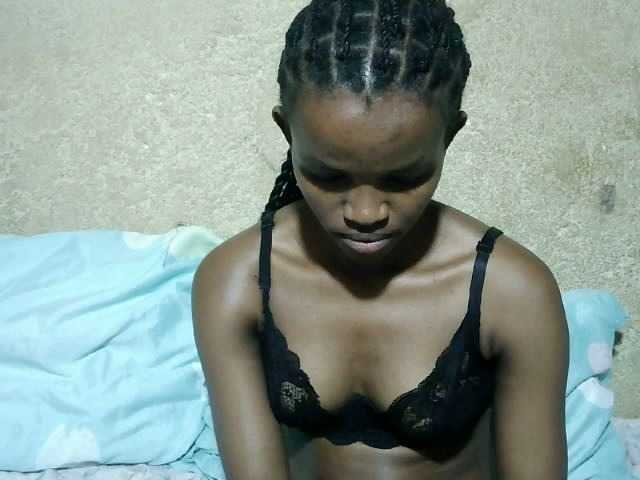 sexxynila webcam bongacams model stream image