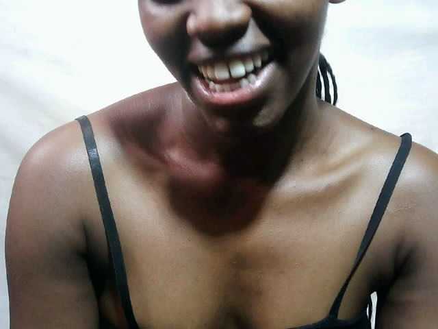 sexxynila webcam bongacams model stream image