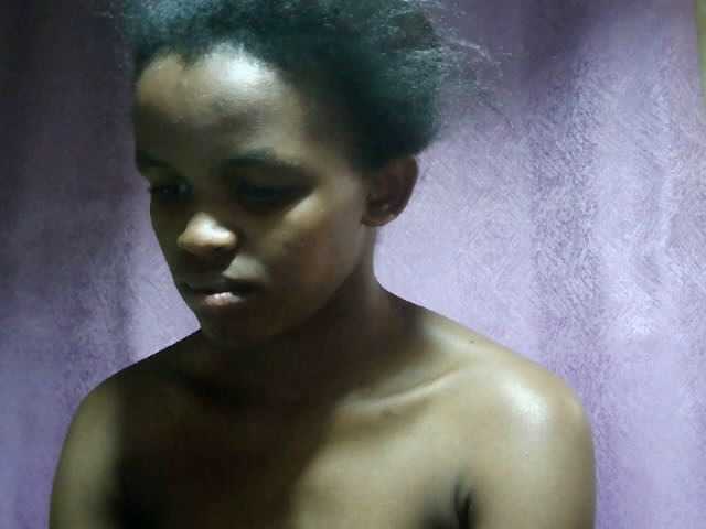 sexxynila webcam bongacams model stream image