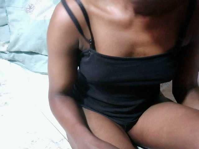 sexxynila webcam bongacams model stream image