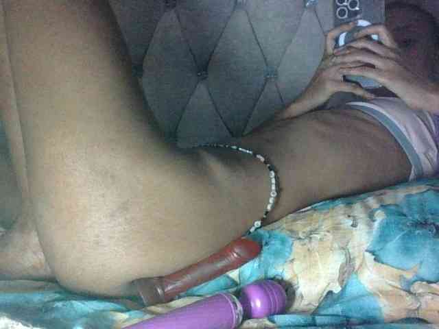 Sweet-Iddah webcam