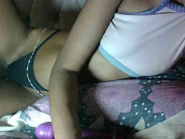 Sweet-Iddah webcam