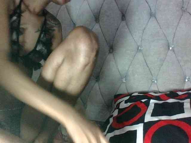 Sweet-Iddah webcam