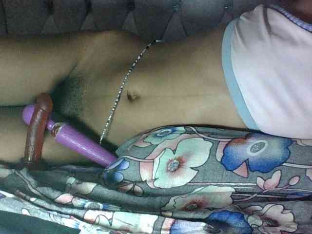 Sweet-Iddah webcam