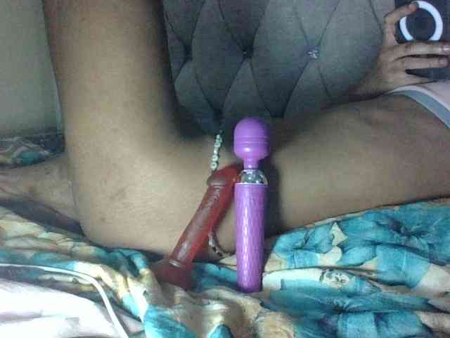 Sweet-Iddah webcam