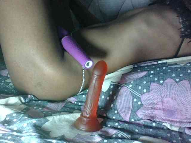 Sweet-Iddah webcam