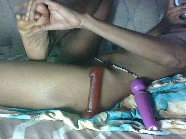 Sweet-Iddah webcam
