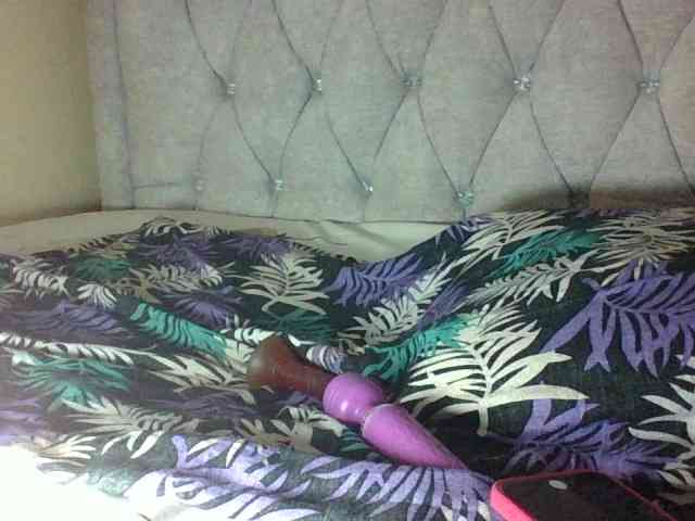 Sweet-Iddah webcam