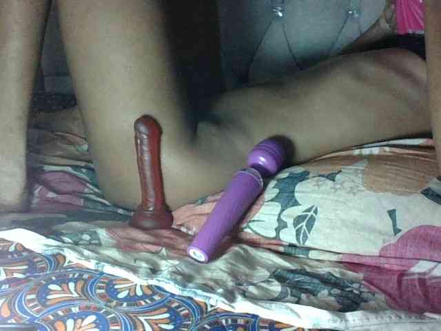 Sweet-Iddah webcam