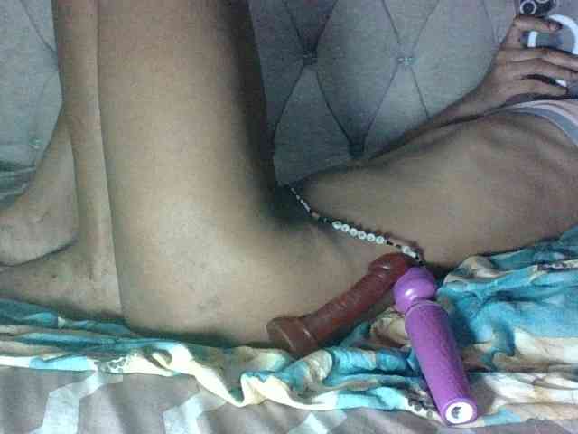 Sweet-Iddah webcam