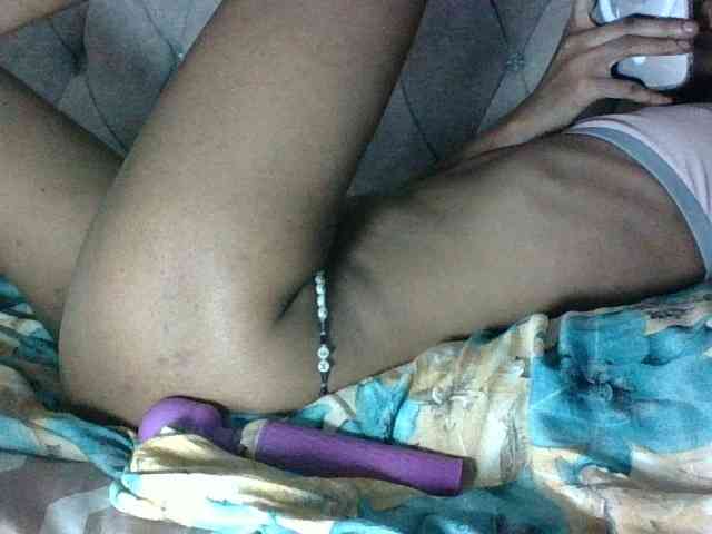 Sweet-Iddah webcam