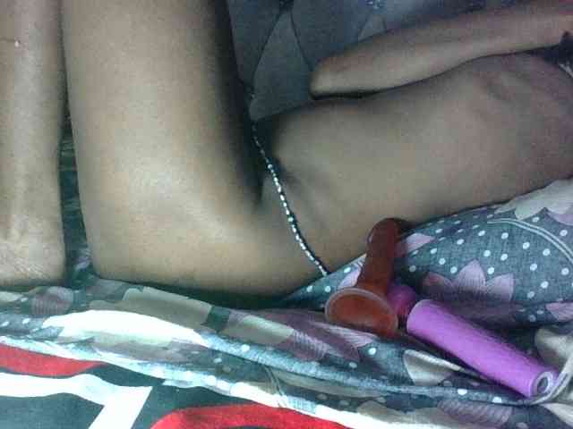 Sweet-Iddah webcam