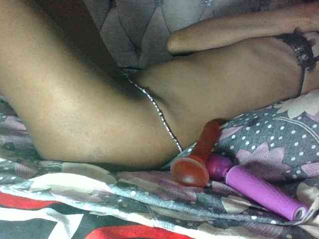 Sweet-Iddah webcam