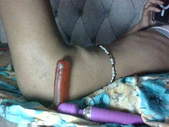 Sweet-Iddah webcam