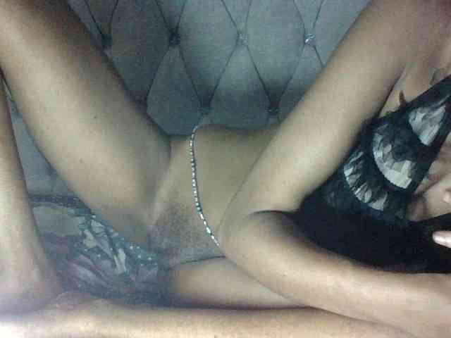 Sweet-Iddah webcam