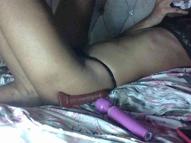 Sweet-Iddah webcam