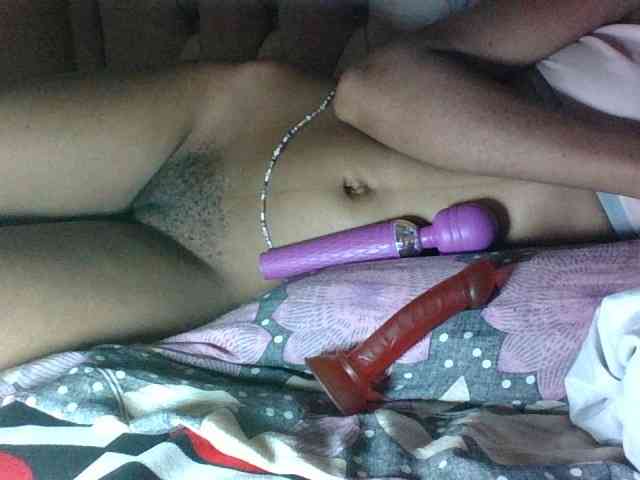 Sweet-Iddah webcam