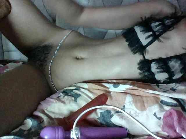 Sweet-Iddah webcam