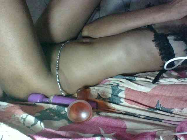 Sweet-Iddah webcam