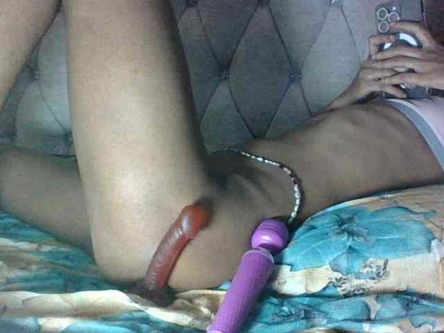 Sweet-Iddah webcam