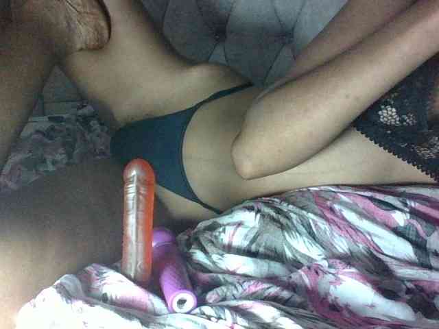 Sweet-Iddah webcam