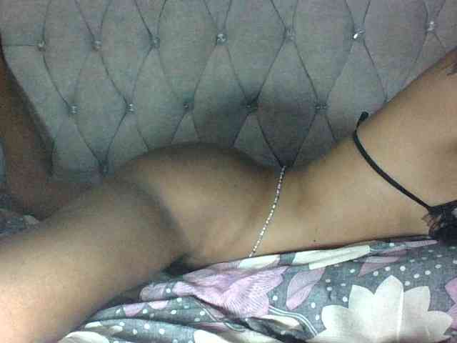 Sweet-Iddah webcam