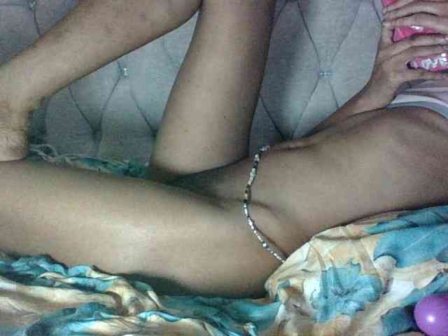 Sweet-Iddah webcam