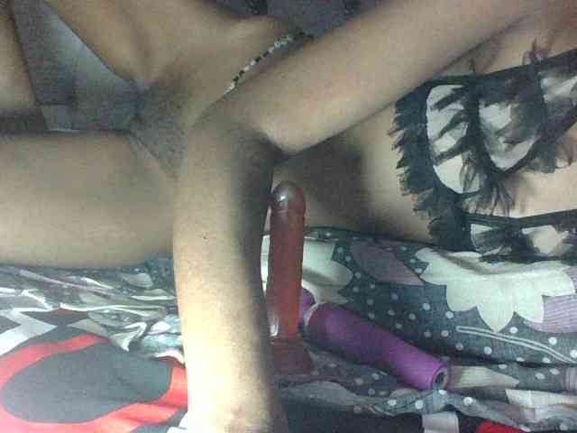 Sweet-Iddah webcam