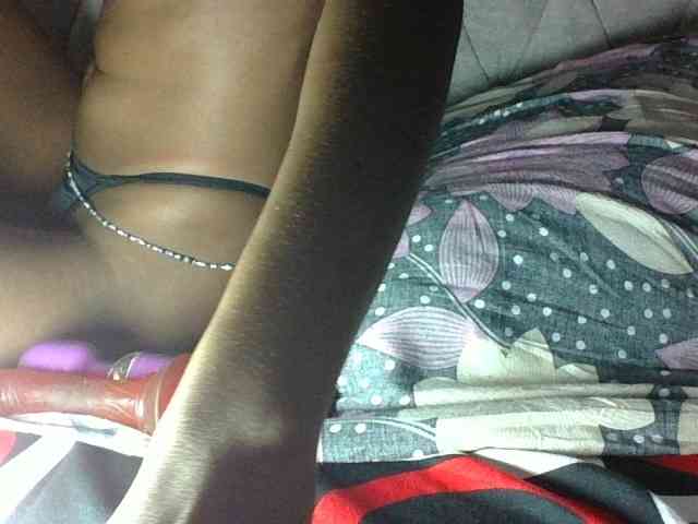Sweet-Iddah webcam