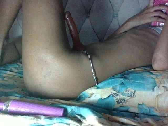 Sweet-Iddah webcam