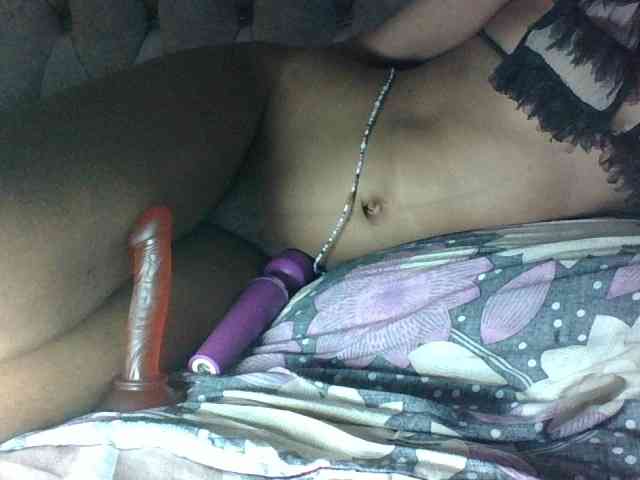 Sweet-Iddah webcam