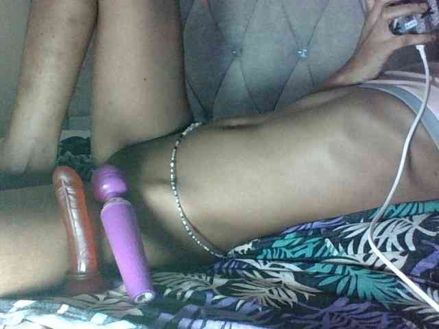 Sweet-Iddah webcam