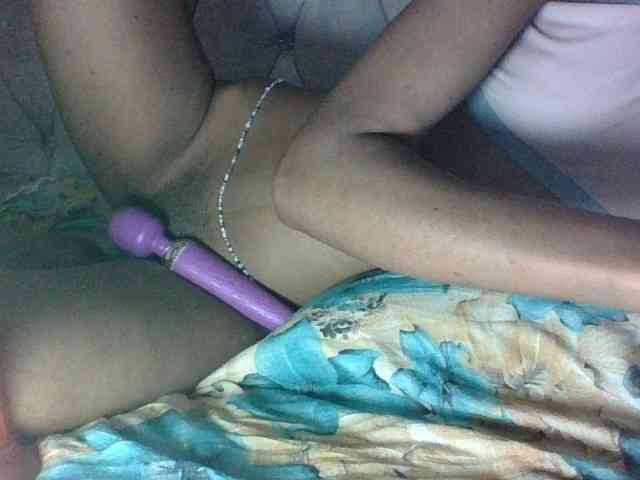 Sweet-Iddah webcam