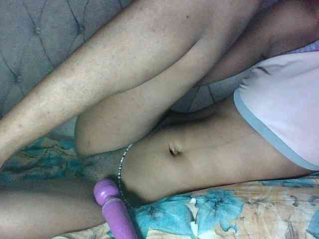 Sweet-Iddah webcam